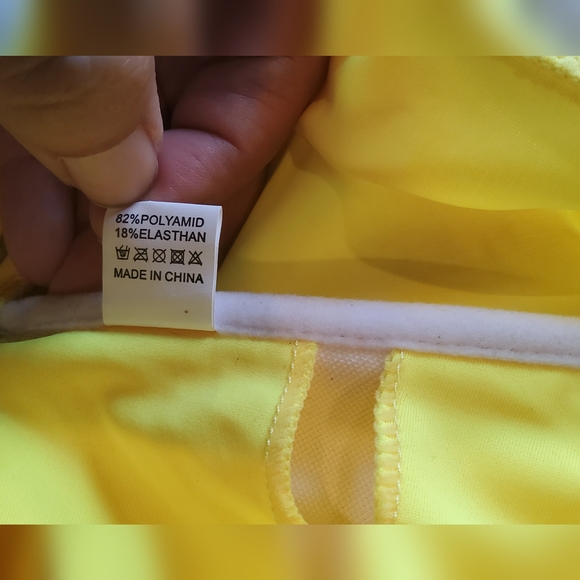 Bikini - Picture 4 of 7